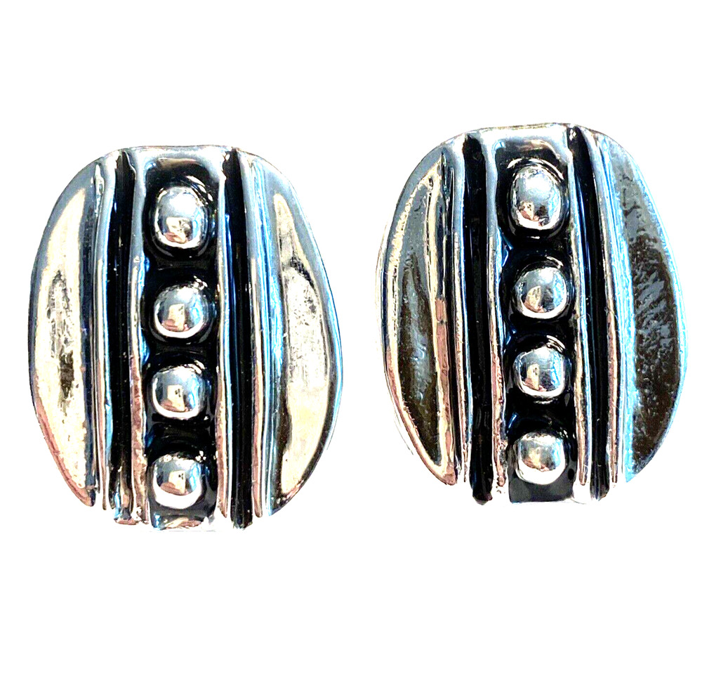 Textured Clip On Earrings Silvertone Metal & Black Modernist Abstract Oval Chic